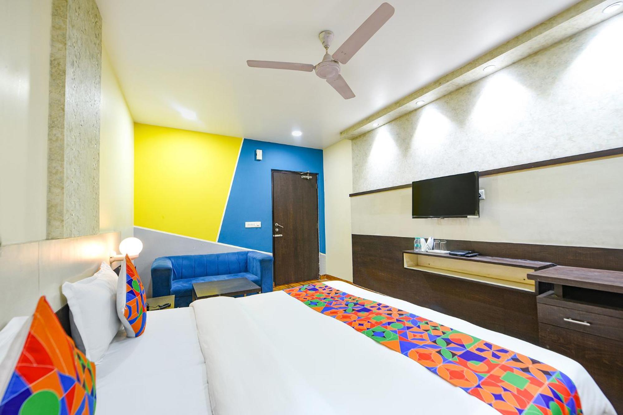 Fabhotel West View Газиабад Экстерьер фото