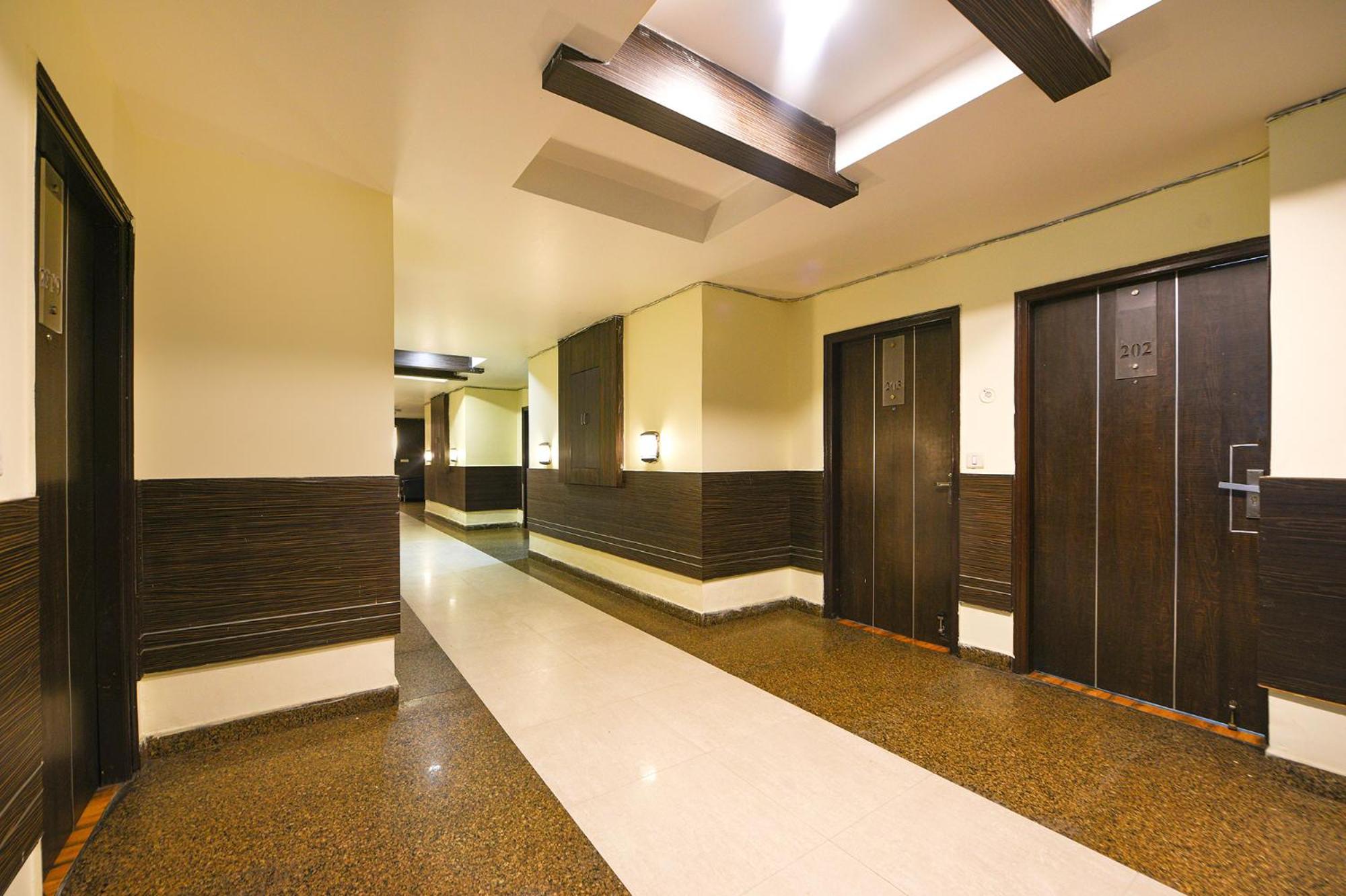 Fabhotel West View Газиабад Экстерьер фото